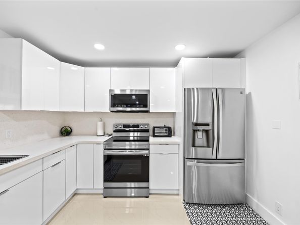 6431 NW 34th Ave, Fort Lauderdale FL 33309