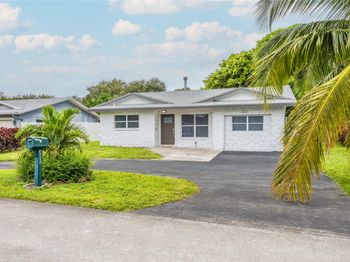 6431 NW 34th Ave
