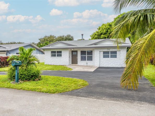 6431 NW 34th Ave, Fort Lauderdale FL 33309