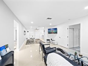 6431 NW 34th Ave, Fort Lauderdale FL 33309