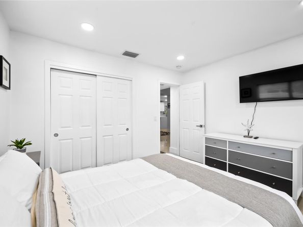 6431 NW 34th Ave, Fort Lauderdale FL 33309