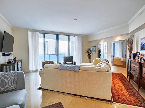 333 Las Olas Way 2303, Fort Lauderdale FL 33301