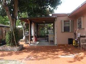 8261 NW 66th Ter, Tamarac FL 33321