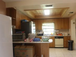 8261 NW 66th Ter, Tamarac FL 33321