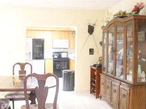 8261 NW 66th Ter, Tamarac FL 33321