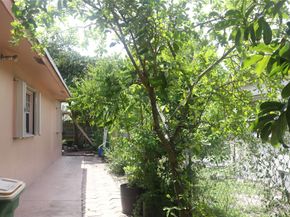 8261 NW 66th Ter, Tamarac FL 33321