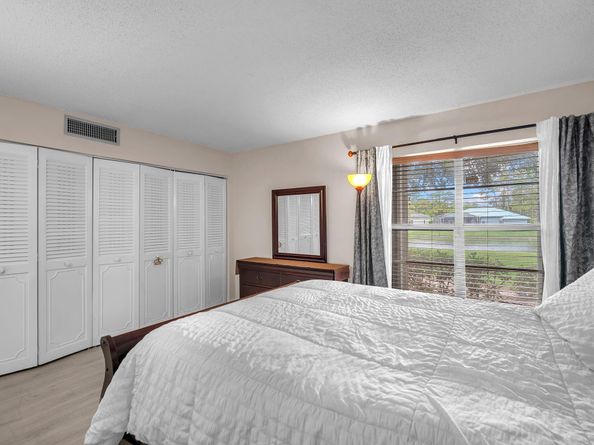12025 W Greenway Drive 104, Royal Palm Beach FL 33411