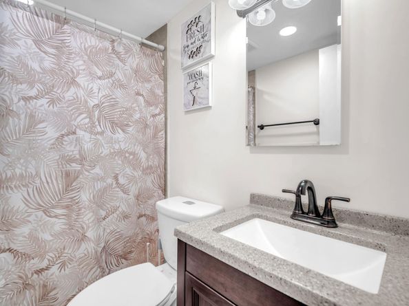 12025 W Greenway Drive 104, Royal Palm Beach FL 33411