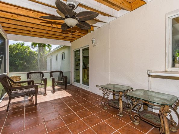 16841 Royal Poinciana Dr, Weston FL 33326