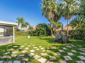 16841 Royal Poinciana Dr, Weston FL 33326