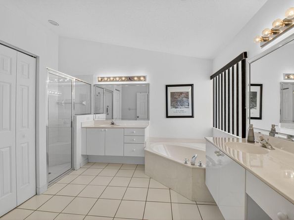 12051 Aprilia Drive, Boynton Beach FL 33437