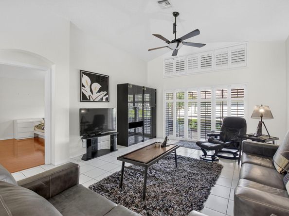 12051 Aprilia Drive, Boynton Beach FL 33437