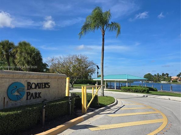 18341 NW 10th Street, Pembroke Pines FL 33029