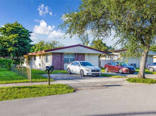 5706 Lincoln Street, Hollywood FL 33021
