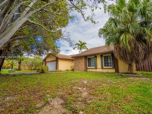 5501 SW 147th Place, Miami FL 33185