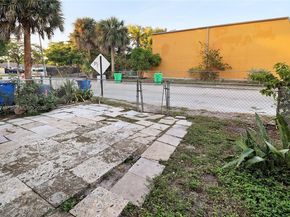 5975 NW 25th Court 213, Sunrise FL 33313