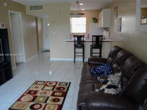 5021 W Oakland Park Boulevard 104, Lauderdale Lakes FL 33313
