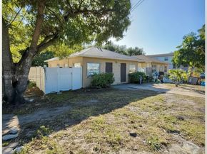 338 SW 1st Terrace, Deerfield Beach FL 33441