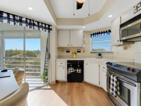 3590 Via Poinciana 416, Lake Worth FL 33467