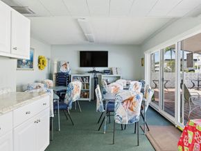 100 Doolen Court 203, North Palm Beach FL 33408