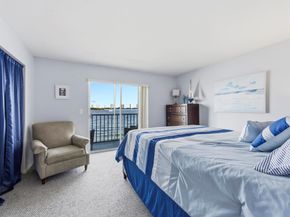 100 Doolen Court 203, North Palm Beach FL 33408