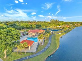 8377 Boca Rio Dr 8377, Boca Raton FL 33433