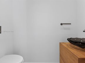 120 Jefferson Avenue 12009, Miami Beach FL 33139