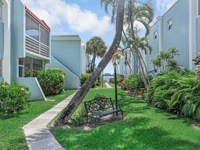1430 S Lakeside Drive 22, Lake Worth Beach FL 33460