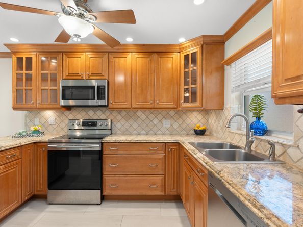 2820 NE 59th Street, Fort Lauderdale FL 33308