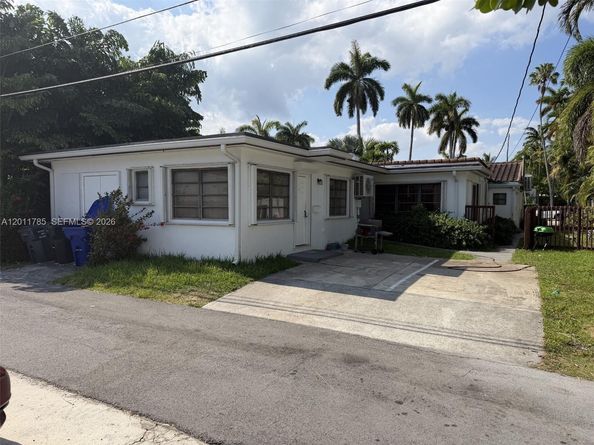 1024 Tyler Street, Hollywood FL 33019