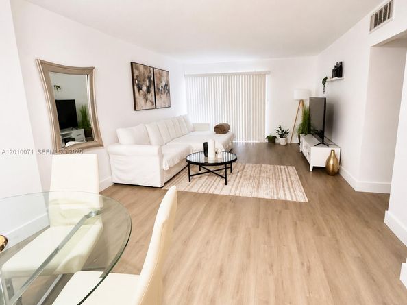 400 Kings Point Drive 1224, Sunny Isles Beach FL 33160
