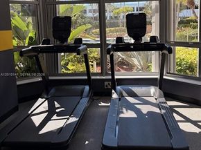 3500 Mystic Pointe Drive 302, Aventura FL 33180