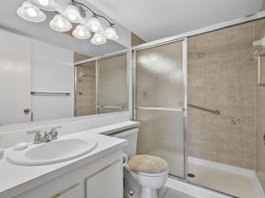 812 Sky Pine Way G1, Greenacres FL 33415