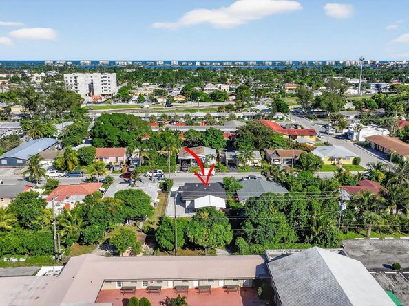 915 S F Street, Lake Worth Beach FL 33460