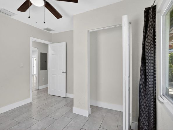 915 S F Street, Lake Worth Beach FL 33460