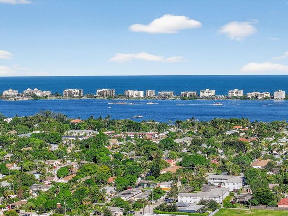 915 S F Street, Lake Worth Beach FL 33460