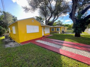 14215-14225 NE 9th Ave, North Miami FL 33161