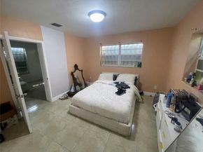 14215-14225 NE 9th Ave, North Miami FL 33161