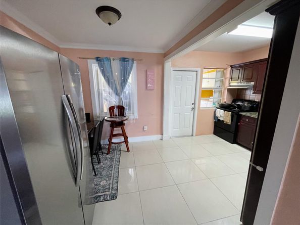14215-14225 NE 9th Ave, North Miami FL 33161