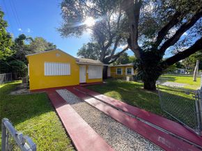 14215-14225 NE 9th Ave, North Miami FL 33161