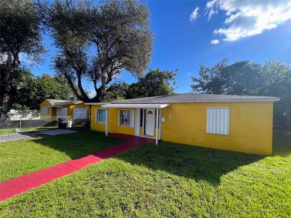 14215-14225 NE 9th Ave, North Miami FL 33161