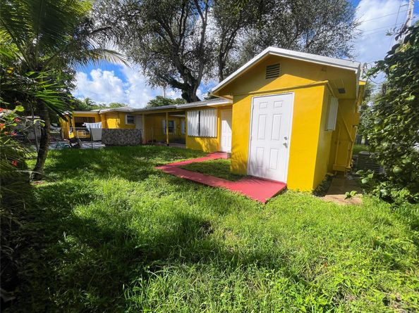 14215-14225 NE 9th Ave, North Miami FL 33161