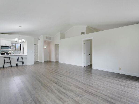 828 Club Drive, Palm Beach Gardens FL 33418