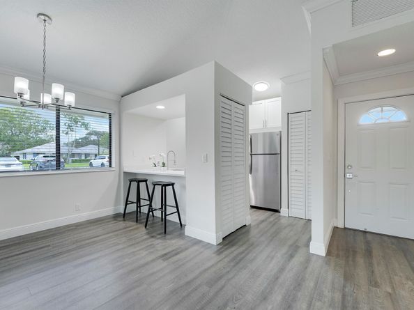 828 Club Drive, Palm Beach Gardens FL 33418
