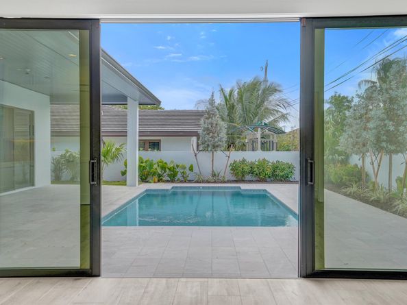 4451 NE 27th Terrace, Lighthouse Point FL 33064