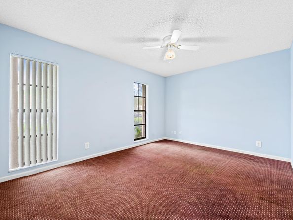 959 NW 109th Ter, Coral Springs FL 33071