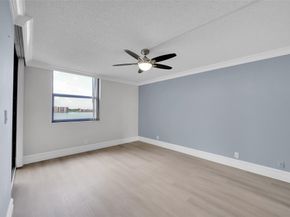 116 Lake Emerald Dr 401, Oakland Park FL 33309