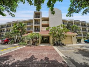 116 Lake Emerald Dr 401, Oakland Park FL 33309