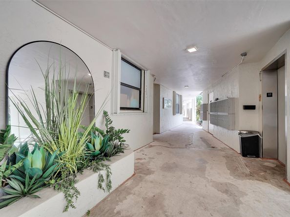 116 Lake Emerald Dr 401, Oakland Park FL 33309
