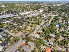 1420 NE 15th Ave, Fort Lauderdale FL 33304
